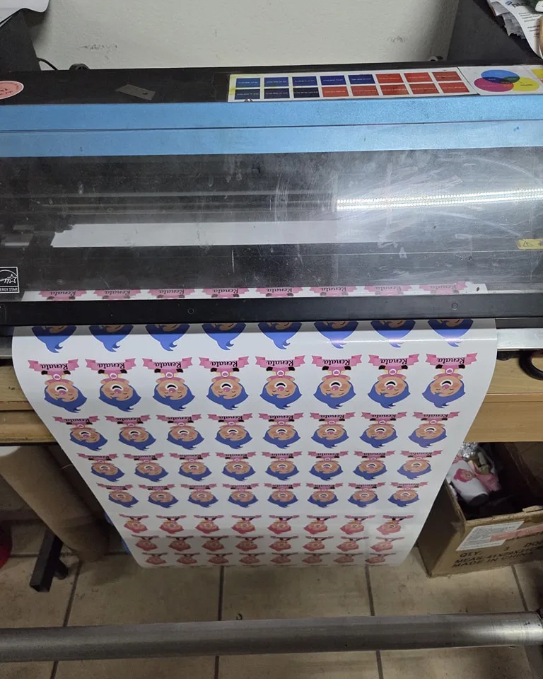 Stickers con corte para vasos y bolsas de dulces — Impresiones y bordados La Manita