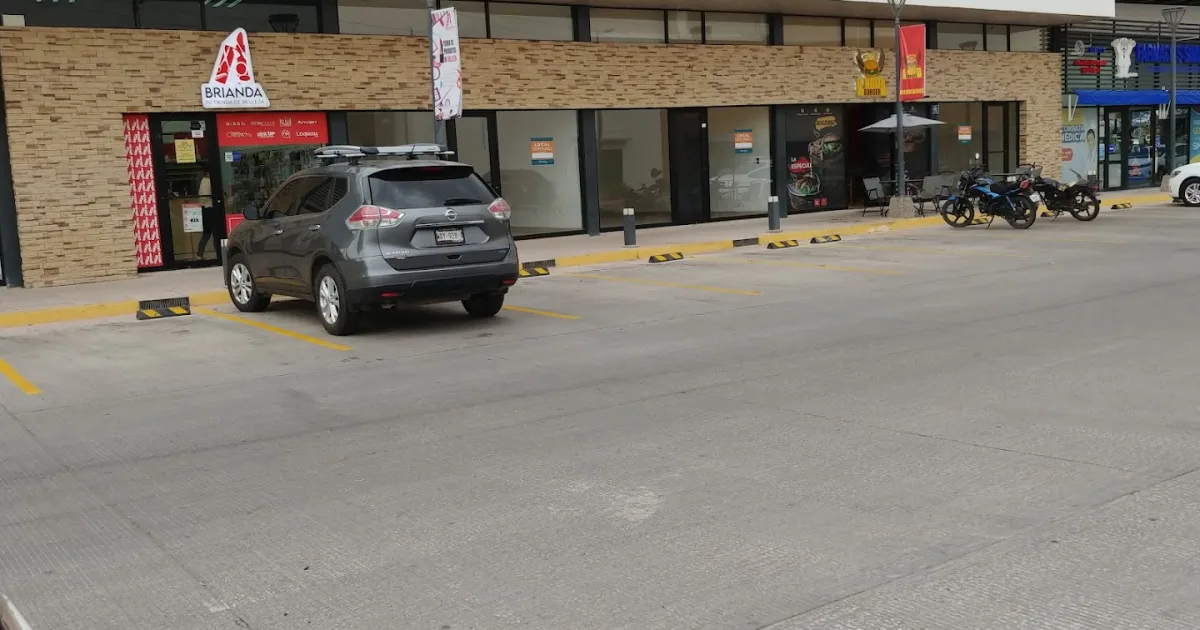 Plaza 300