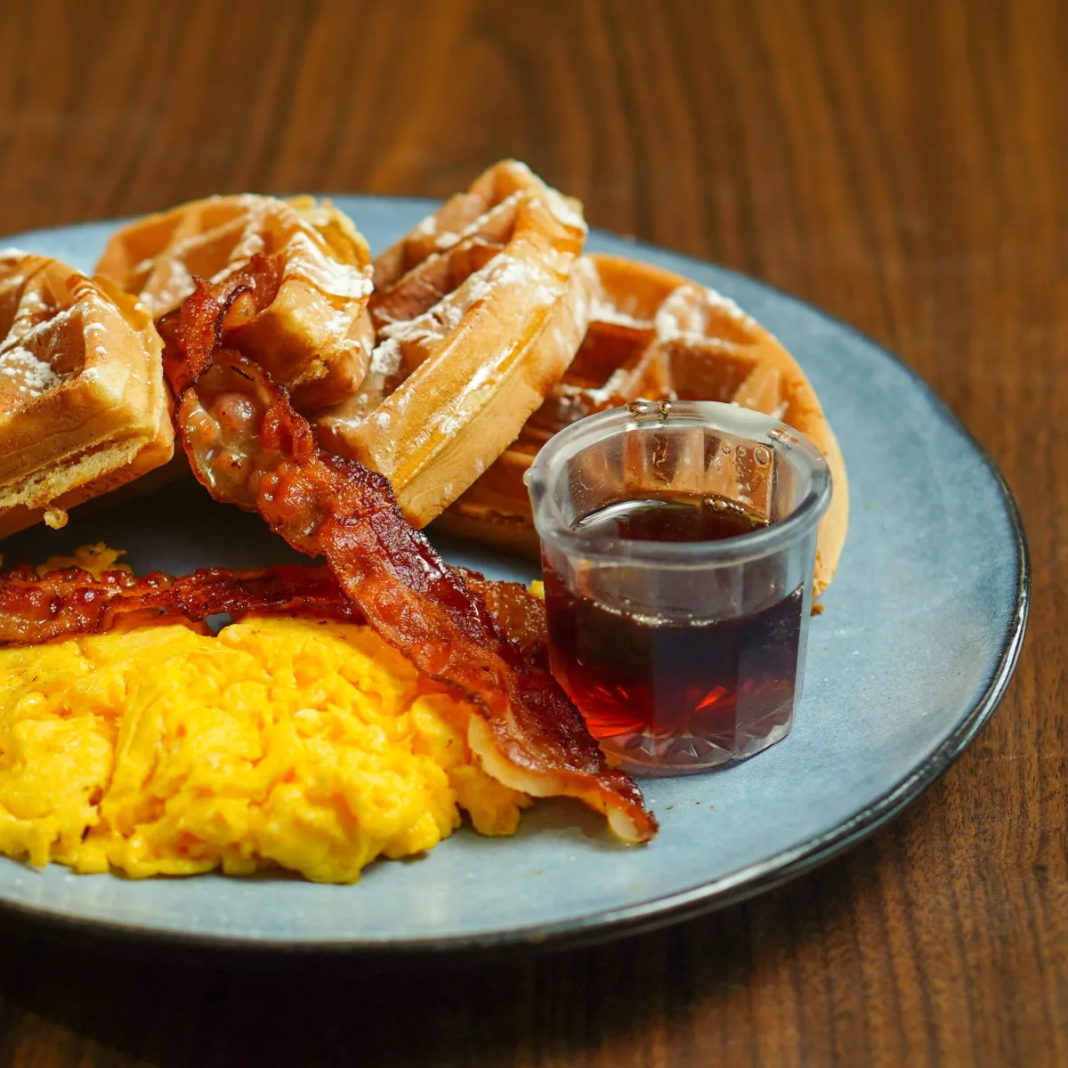 Waffle combo — Cocina Alfaro, San Luis Río Colorado