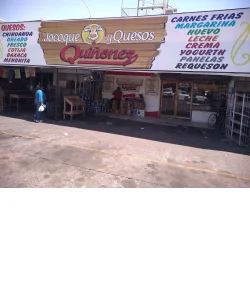 Jocoque y quesos Quiñones